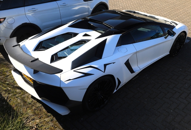 Lamborghini Aventador LP750-4 SuperVeloce Roadster