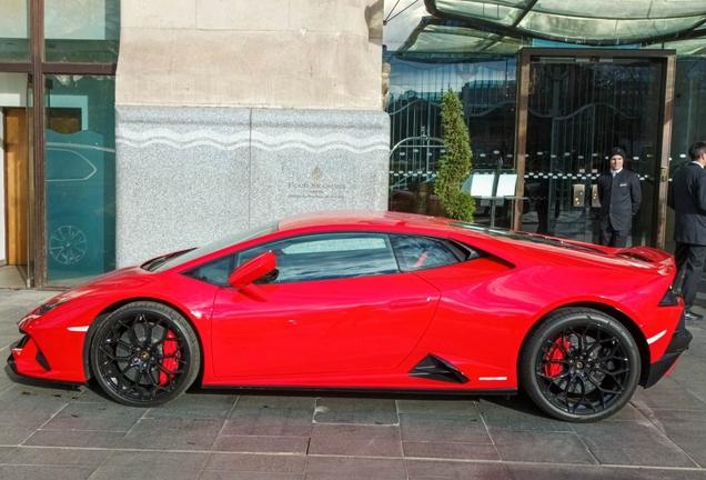 Lamborghini Huracán LP640-4 EVO