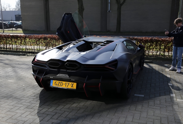 Lamborghini Revuelto