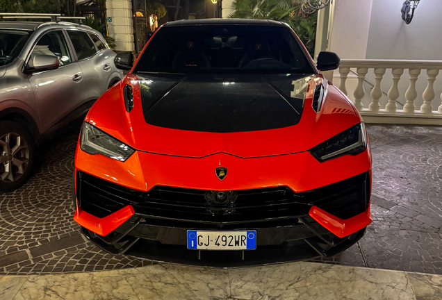 Lamborghini Urus Performante