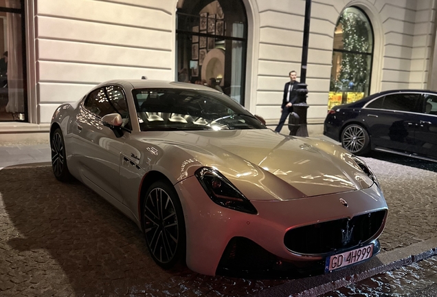 Maserati GranTurismo Modena 2023