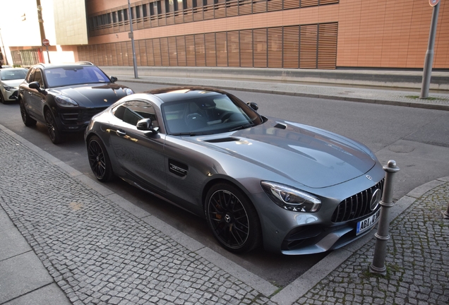 Mercedes-AMG GT C C190