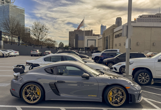 Porsche 718 Cayman GT4 RS Weissach Package