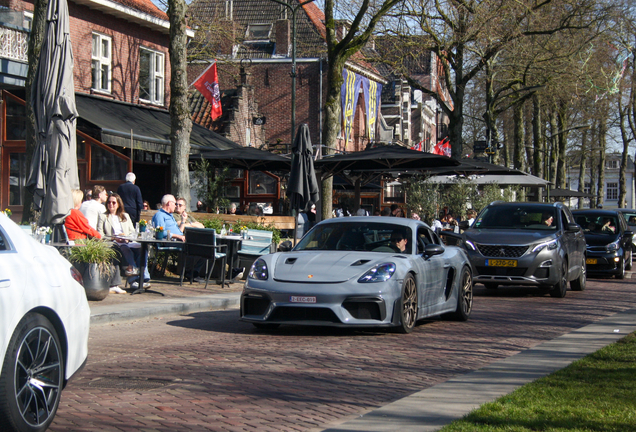Porsche 718 Cayman GT4 RS