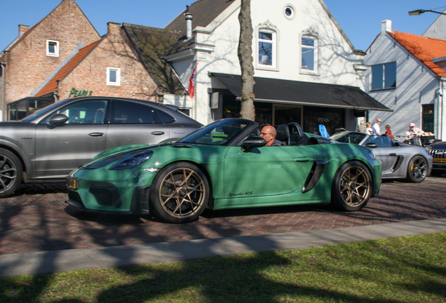 Porsche 718 Spyder RS Weissach Package