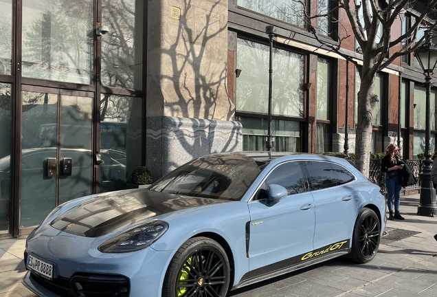Porsche 971 Panamera Turbo S E-Hybrid Sport Turismo