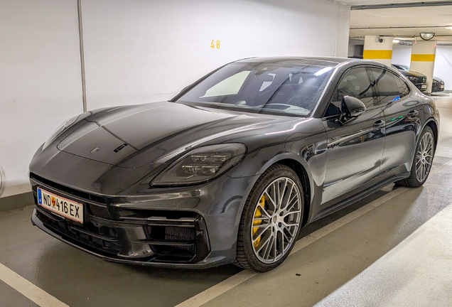 Porsche 972 Panamera Turbo S E-Hybrid