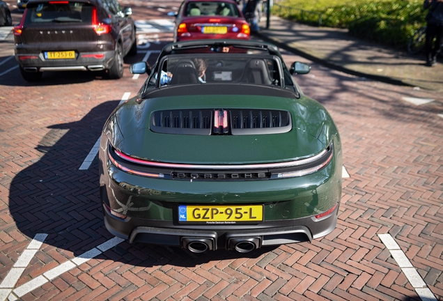 Porsche 992 Carrera 4 GTS Cabriolet MkII