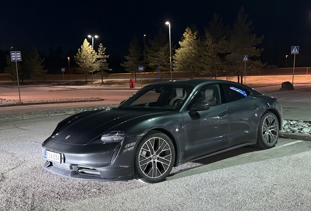 Porsche Taycan Turbo