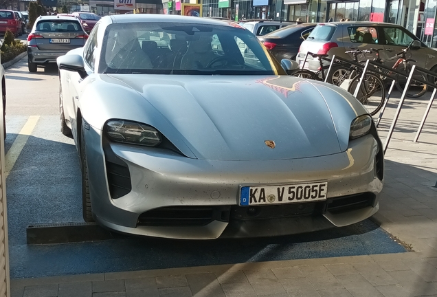 Porsche Taycan Turbo