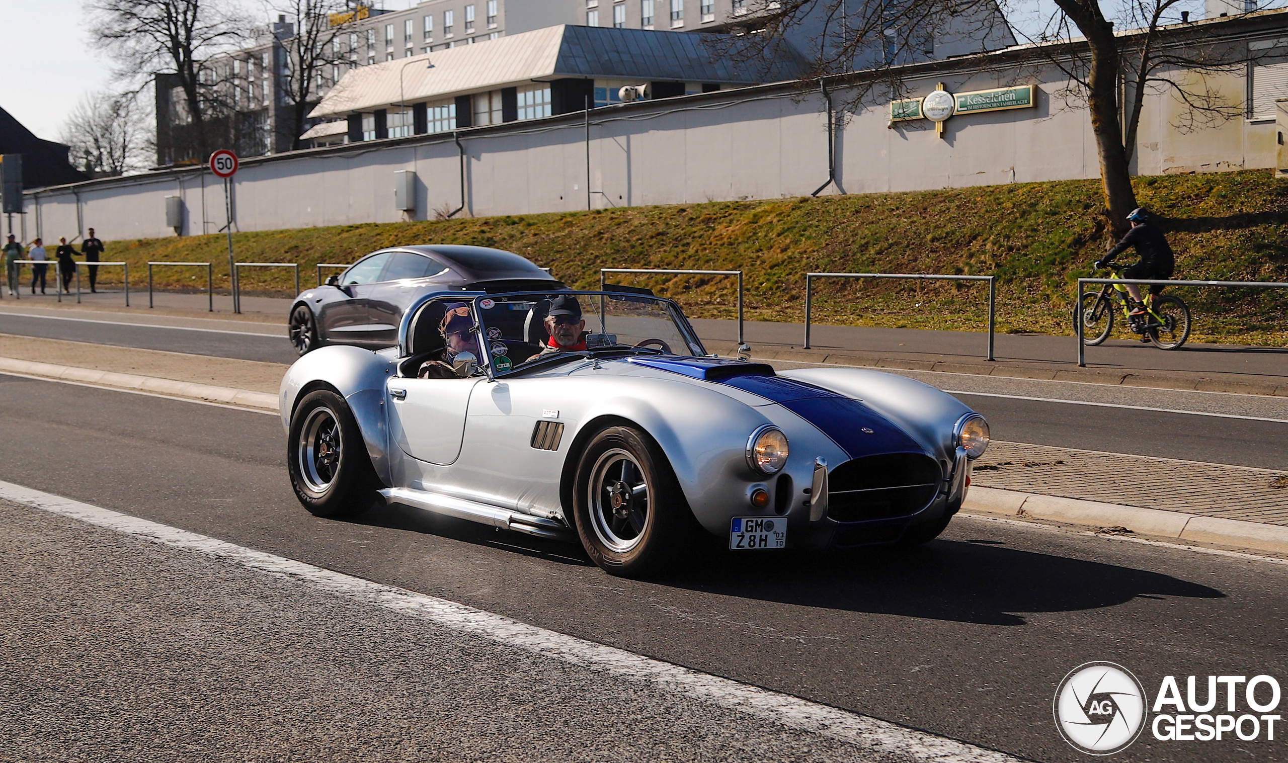 AC Cobra 427