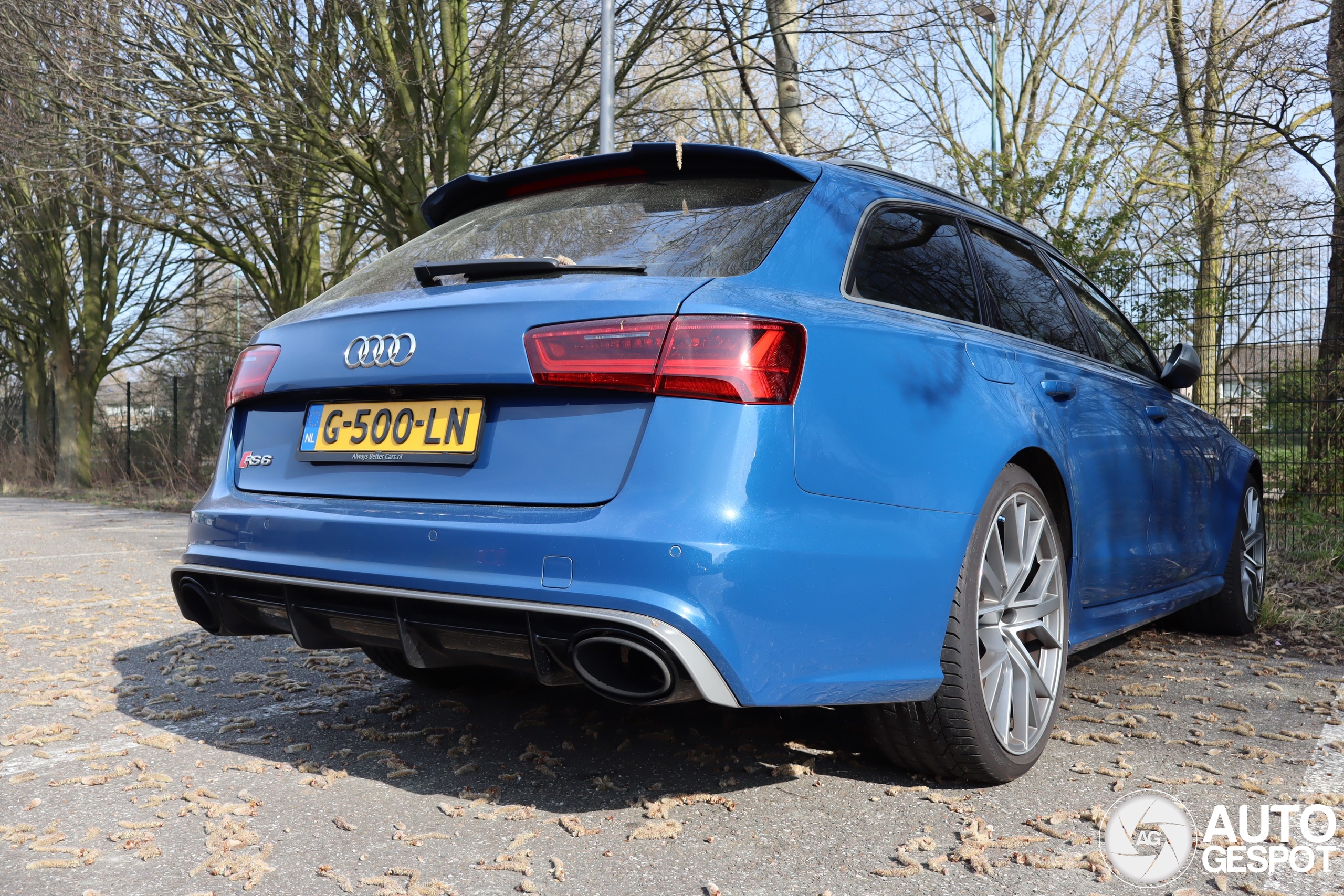 Audi RS6 Avant C7 2015