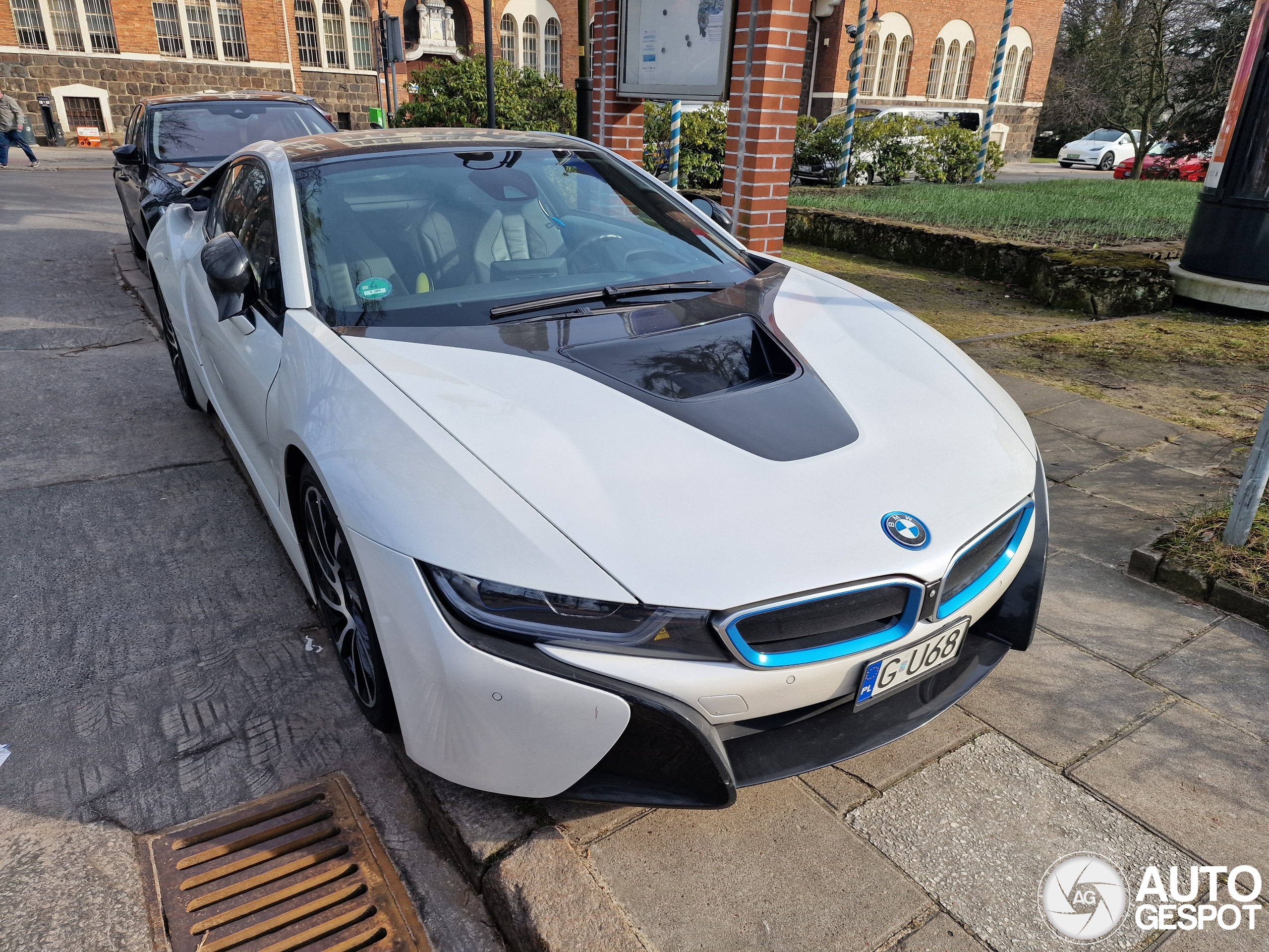 BMW i8