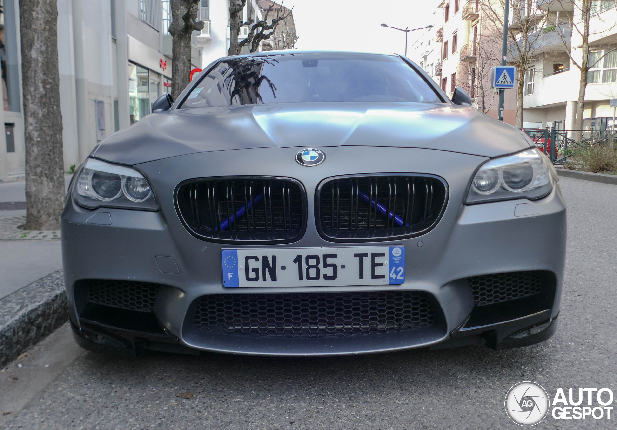 BMW M5 F10 2011
