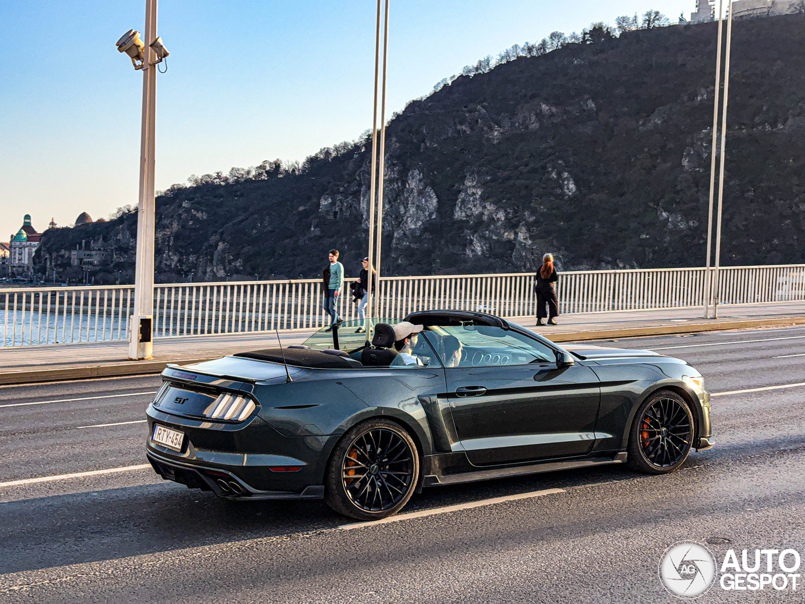 Ford Mustang GT Convertible 2015