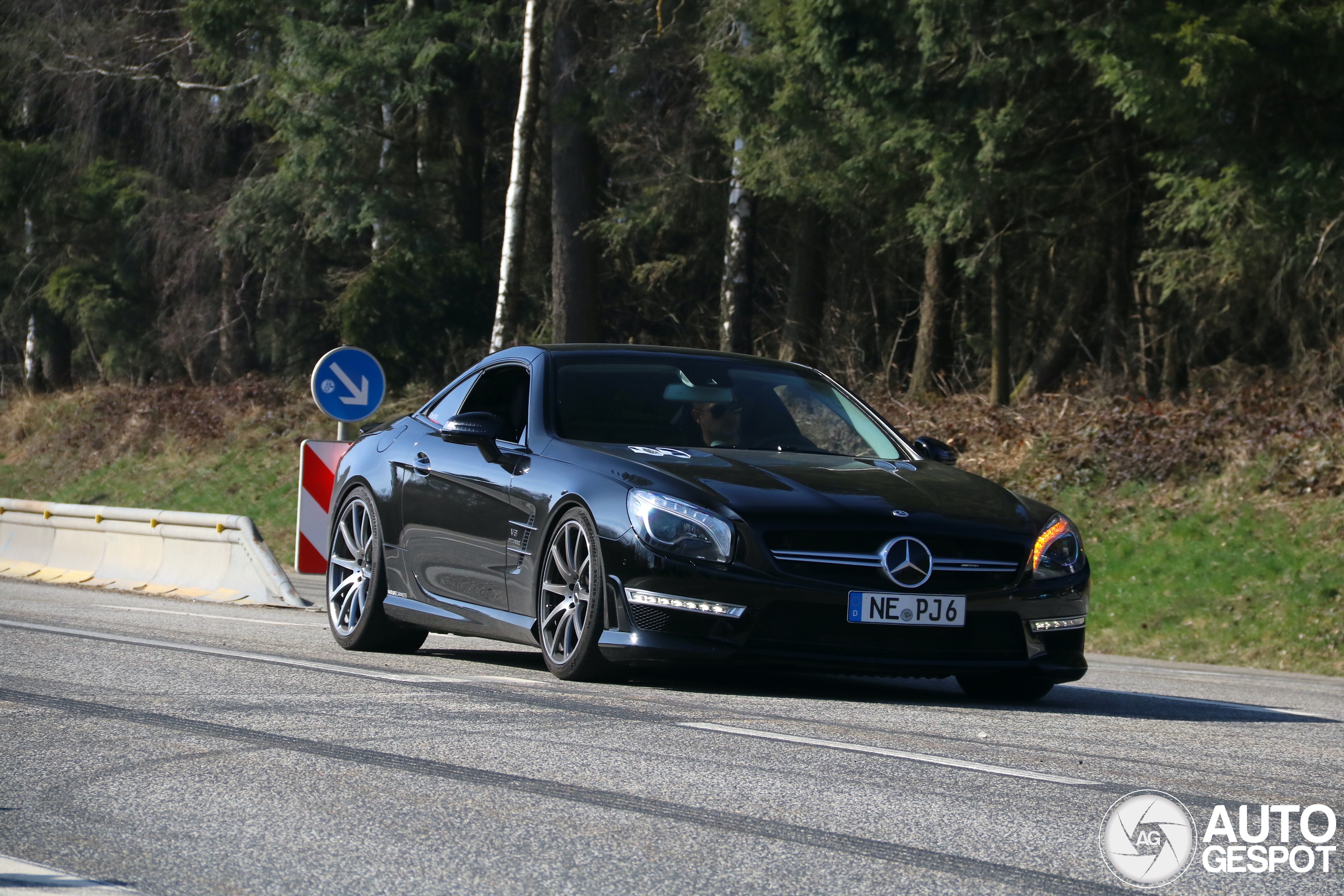 Mercedes-Benz SL 63 AMG R231