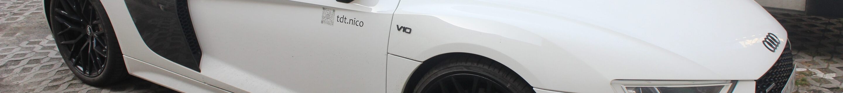 Audi R8 V10 Plus 2015