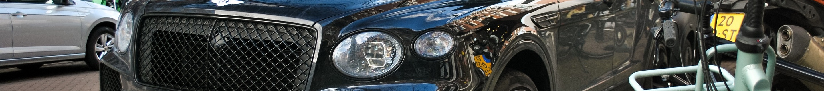 Bentley Bentayga Hybrid S 2024