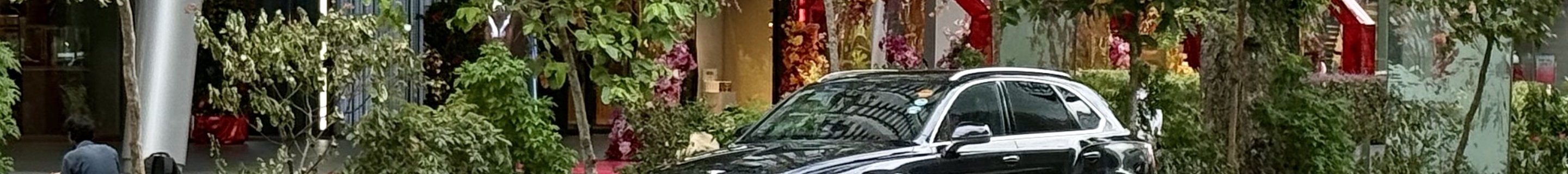 Bentley Bentayga V8