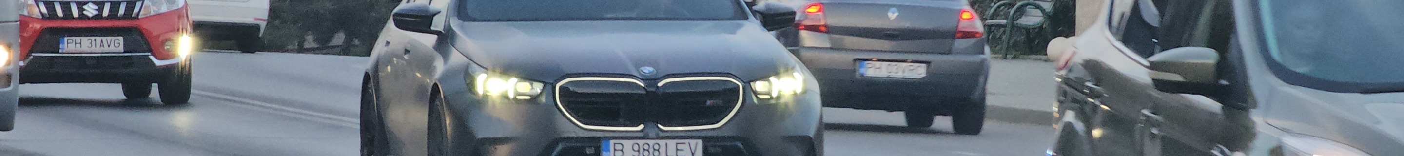 BMW M5 G90
