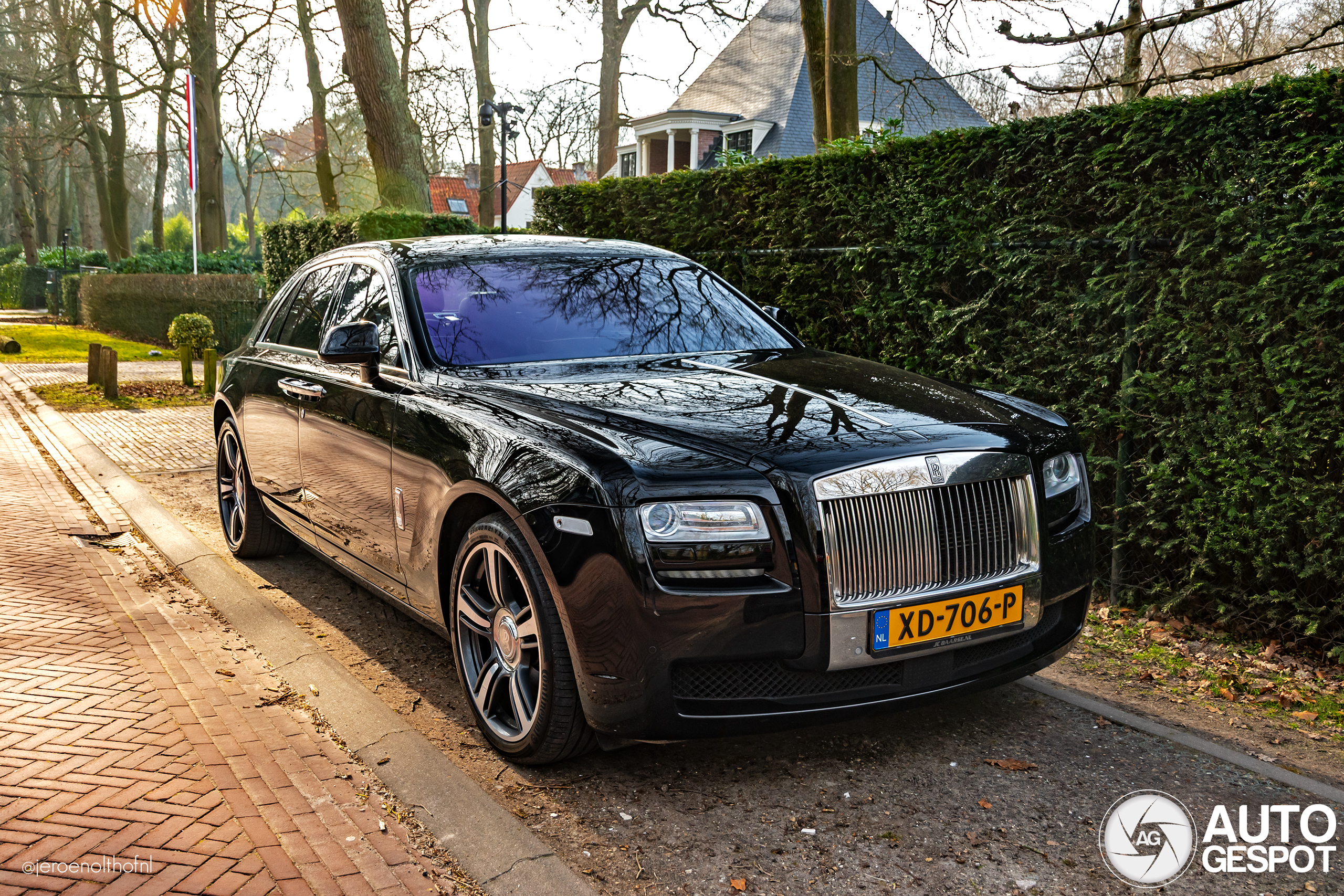 Twee totaal verschillende V-Spec's gespot