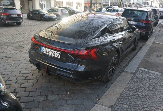 Audi RS E-Tron GT 2025