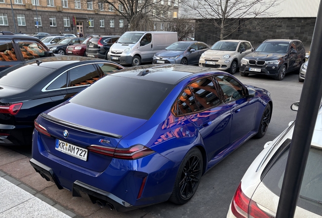 BMW M5 G90