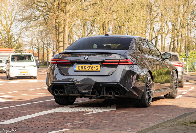BMW M5 G90
