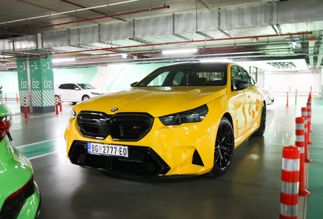 BMW M5 G90