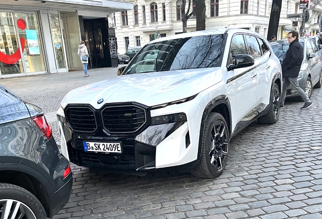 BMW XM G09