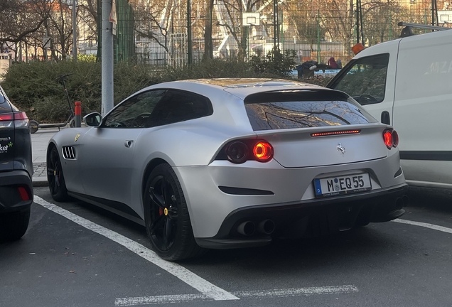 Ferrari GTC4Lusso