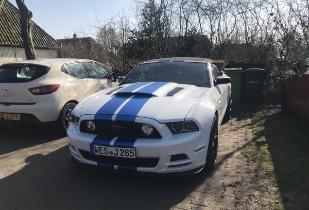 Ford Mustang GT Convertible 2013