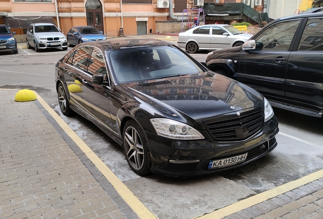 Mercedes-Benz S 63 AMG W221 2010