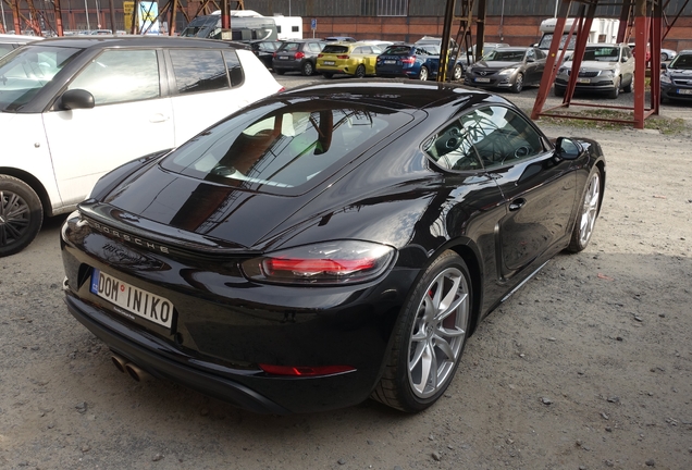 Porsche 718 Cayman S