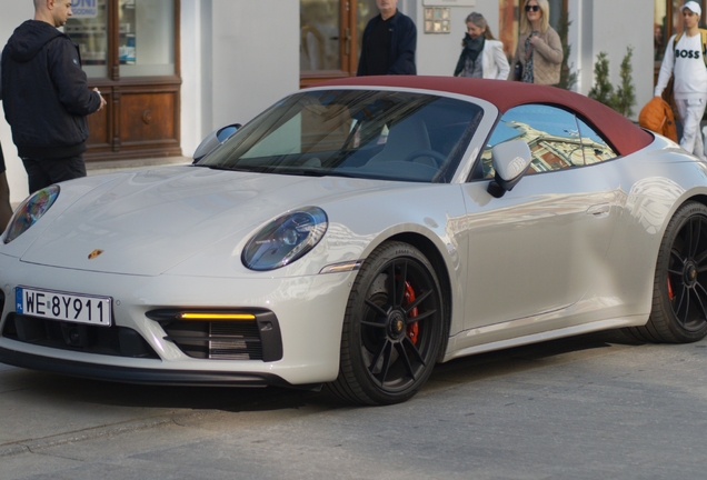 Porsche 992 Carrera 4 GTS Cabriolet