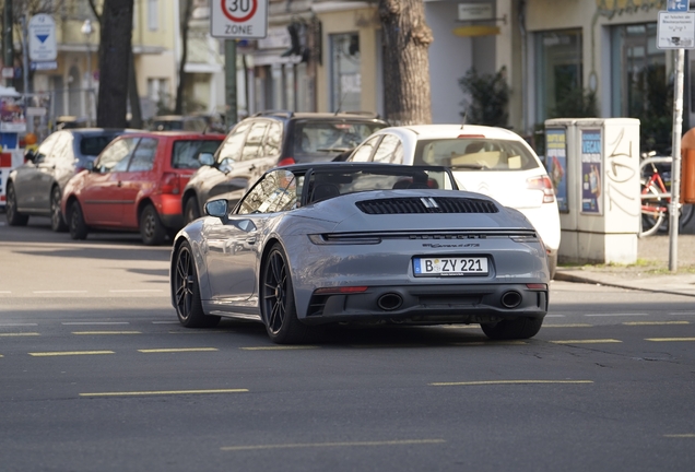 Porsche 992 Carrera 4 GTS Cabriolet