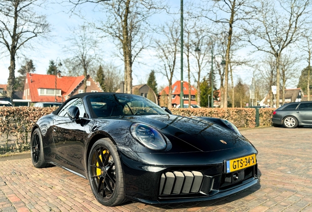 Porsche 992 Carrera 4 GTS Cabriolet MkII