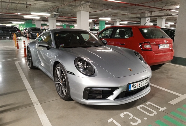 Porsche 992 Carrera 4S