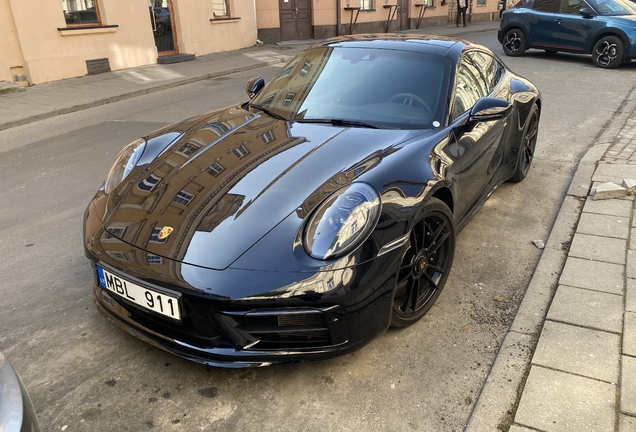 Porsche 992 Carrera GTS
