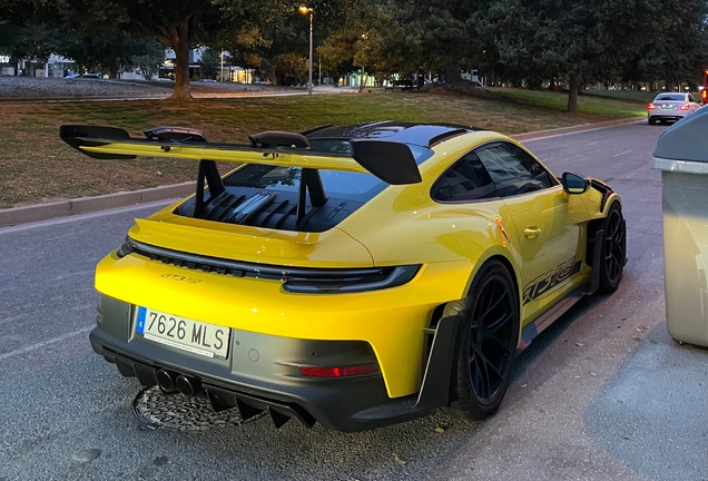 Porsche 992 GT3 RS Weissach Package