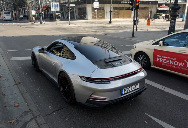 Porsche 992 GT3 Touring