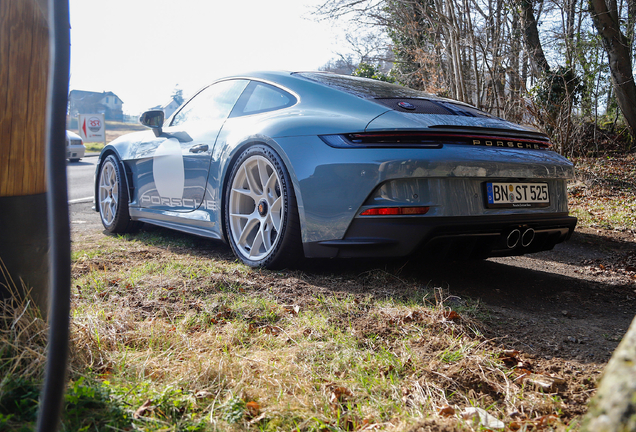Porsche 992 S/T