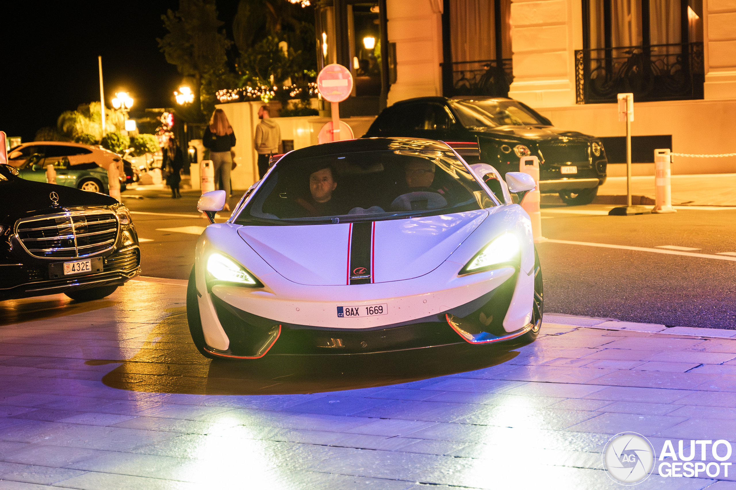 McLaren 570S