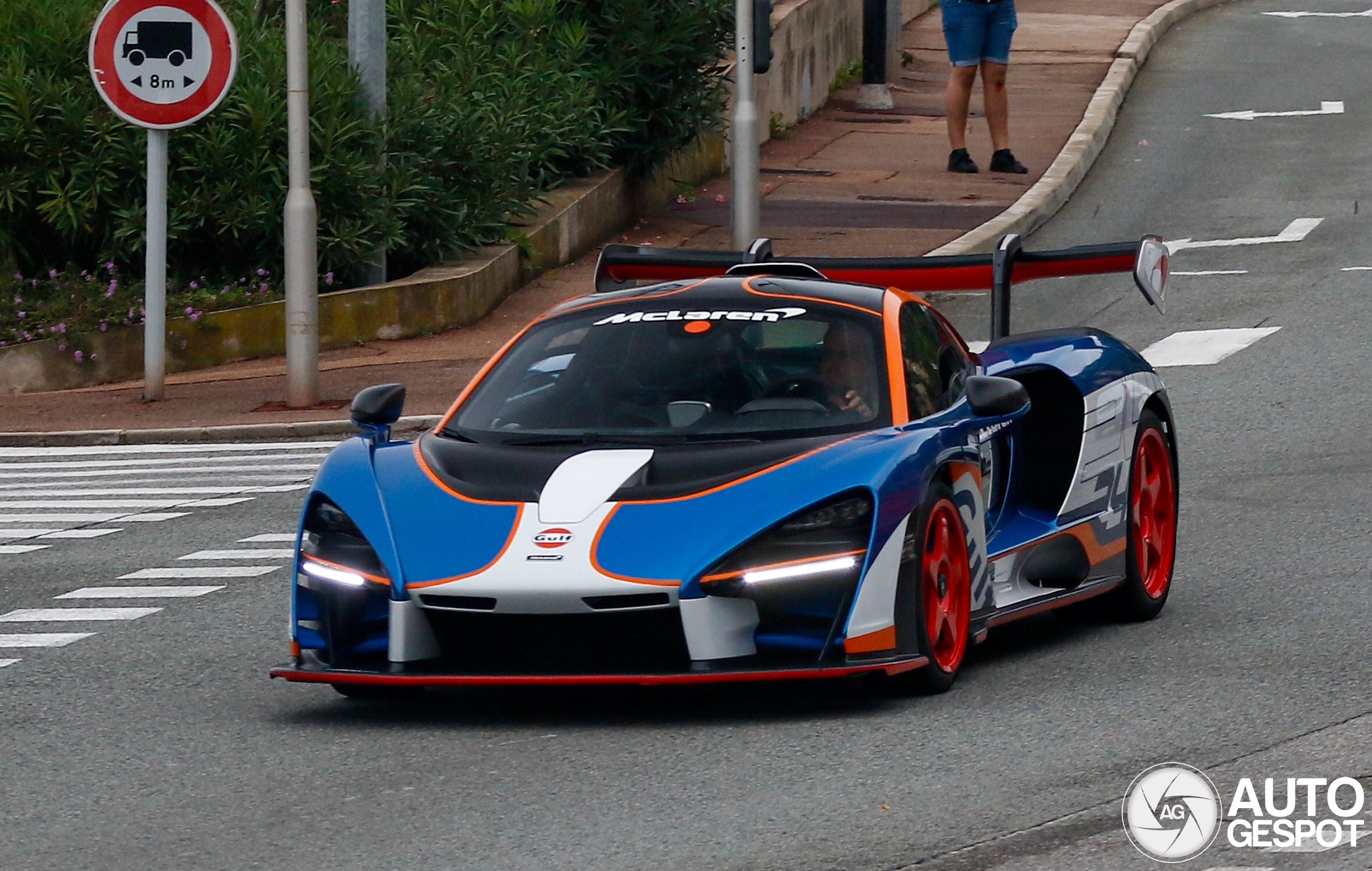 McLaren Senna