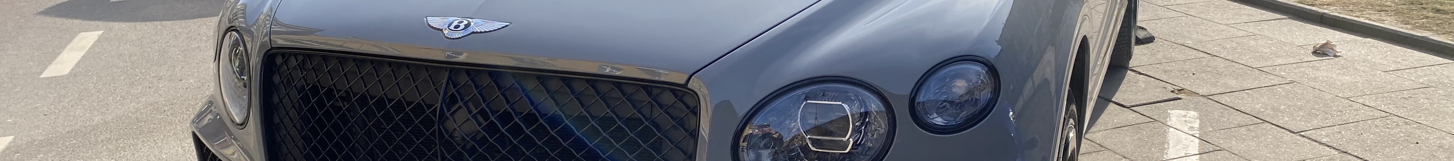 Bentley Bentayga V8 S 2024