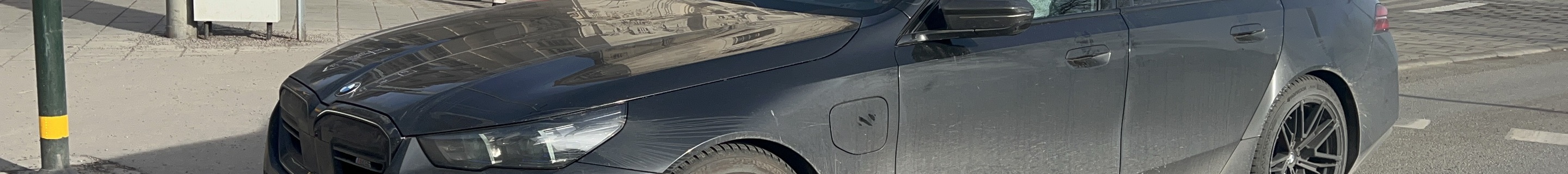 BMW M5 G90