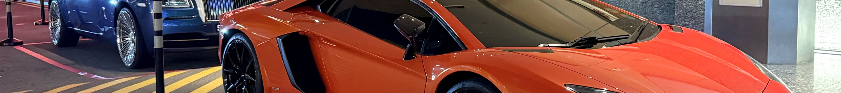 Lamborghini Aventador LP700-4