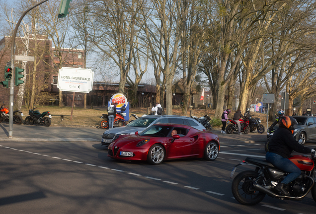 Alfa Romeo 4C Coupé