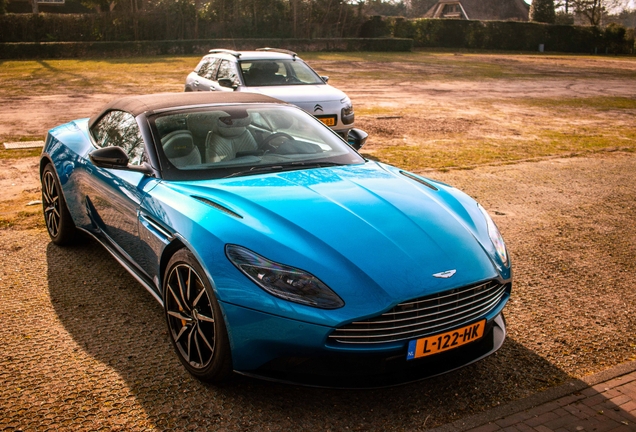 Aston Martin DB11 V8 Volante