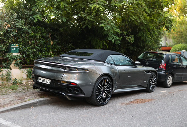 Aston Martin DBS Superleggera Volante